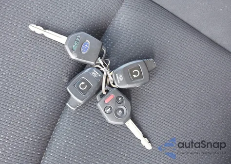 2018 Subaru Legacy 2.5I Premium из США, поврежденный, VIN 4S3BNAC67J3027115